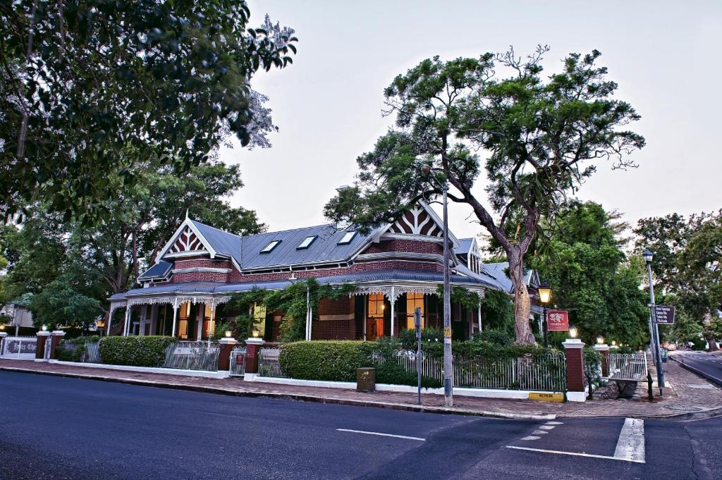 Roosenwijn Guesthouse Stellenbosch Exterior photo